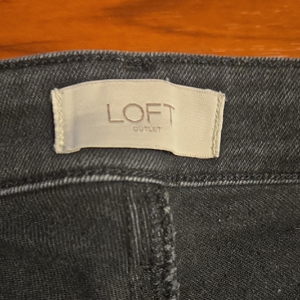 LOFT Women's Deep Gray Skinny Jeans - Picture 2 of 4
